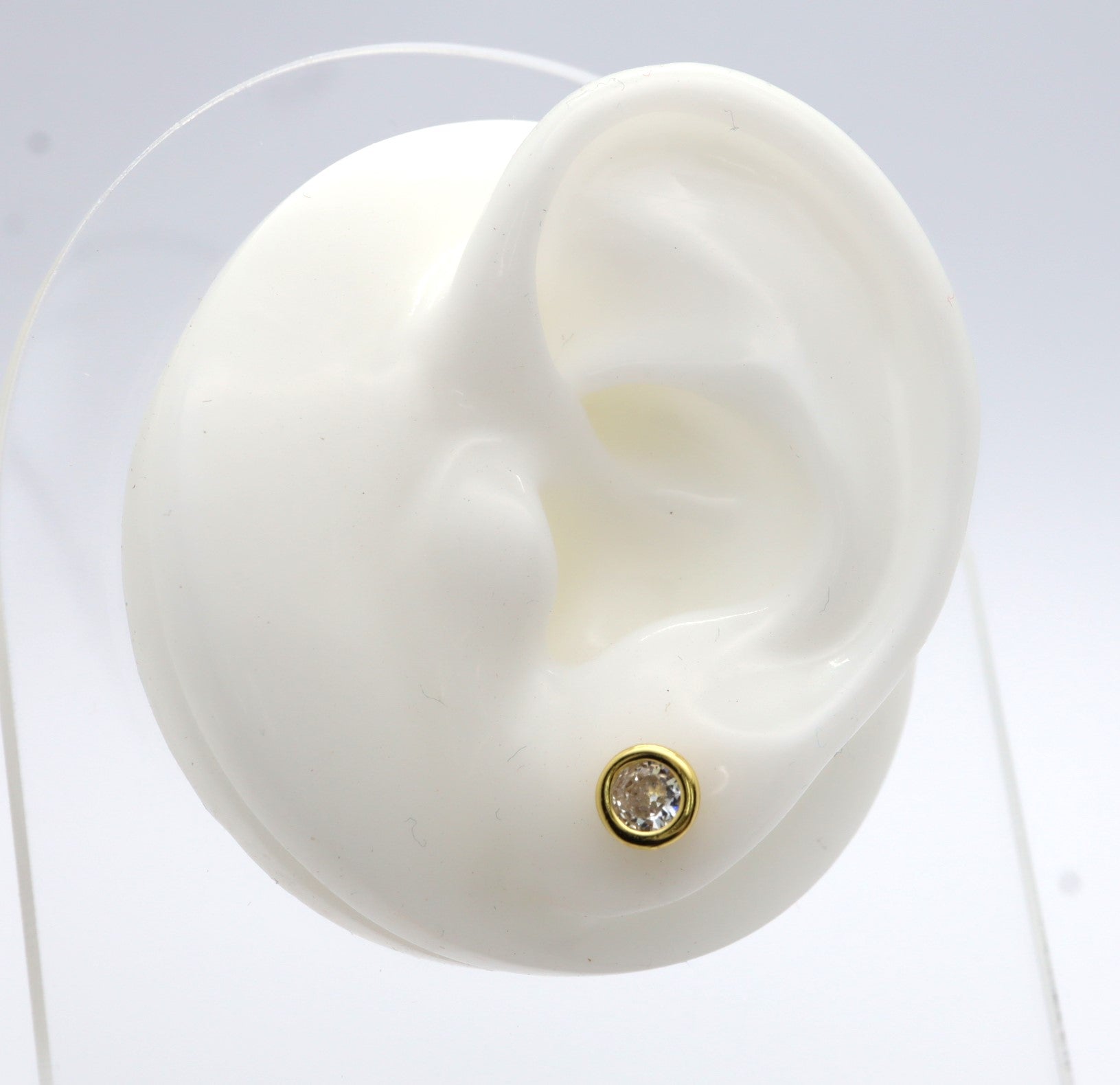 Pendientes Plata 925mls baño oro 18 kilates Botón Circonita blanca