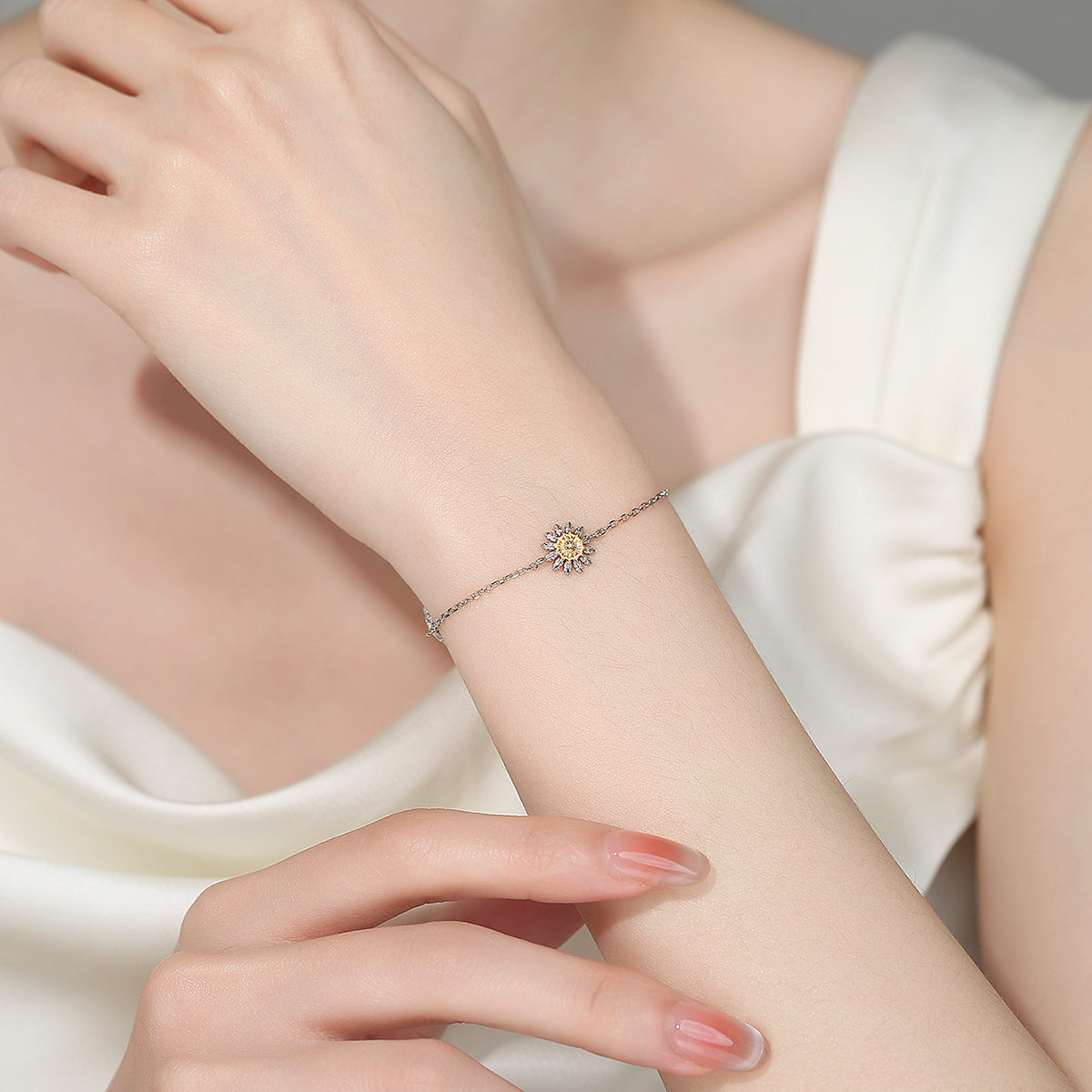 Pulsera Plata 925mls 3 Eguzkilore bicolor baño Oro 18k | Protección, Tradición y Elegancia | Joyería Vasca