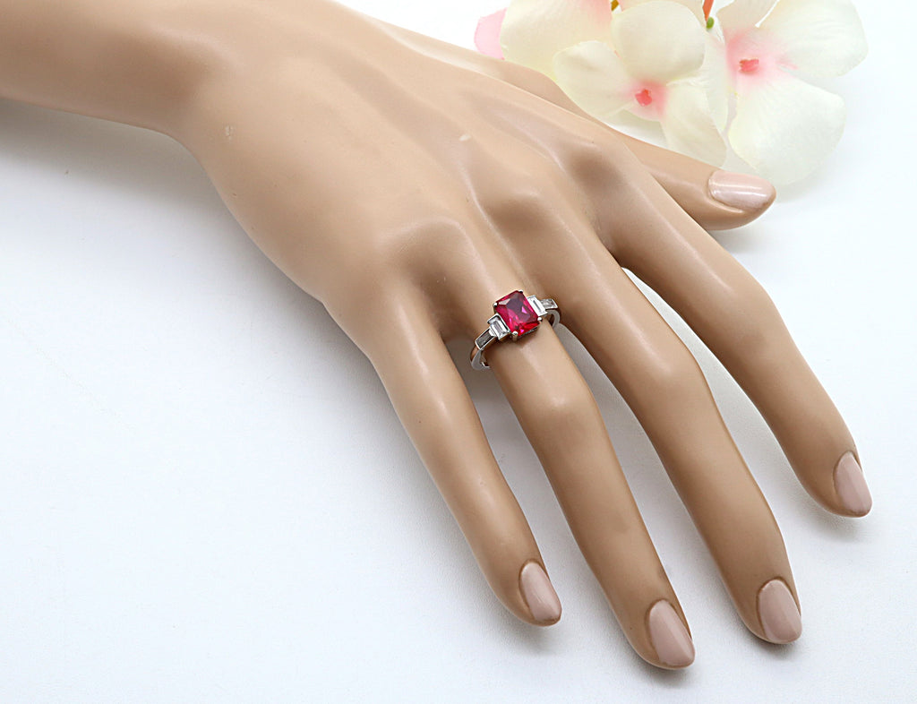 Anillo Plata 925 con Circonita Roja Rubí y 4 Circonitas Blancas | Corte Princesa | Disponible en 6 Tallas | Regalo Elegante para Mujer