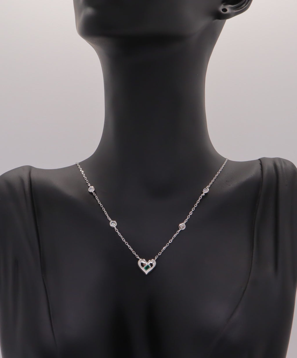Collar Plata 925mls Corazón Verde con Circonitas blancas