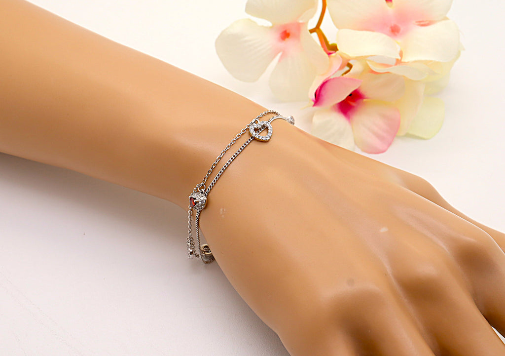 Pulsera Plata 925mls con Cinco Corazones y Circonitas | Elegancia Romántica y Brillo Total