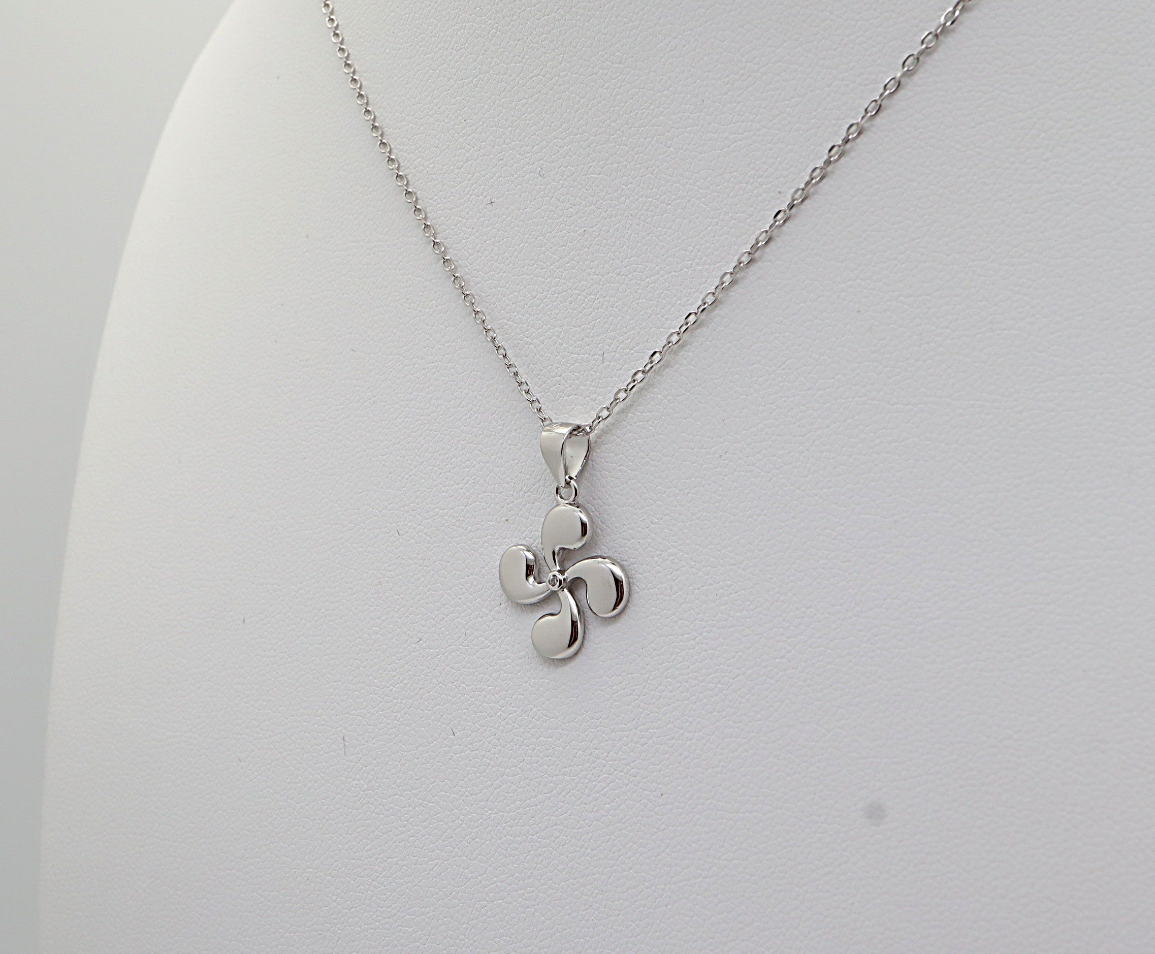 Collar Plata 925mls Lauburu Vasco con Circonita Blanca Central |Tradición, Brillo y Elegancia