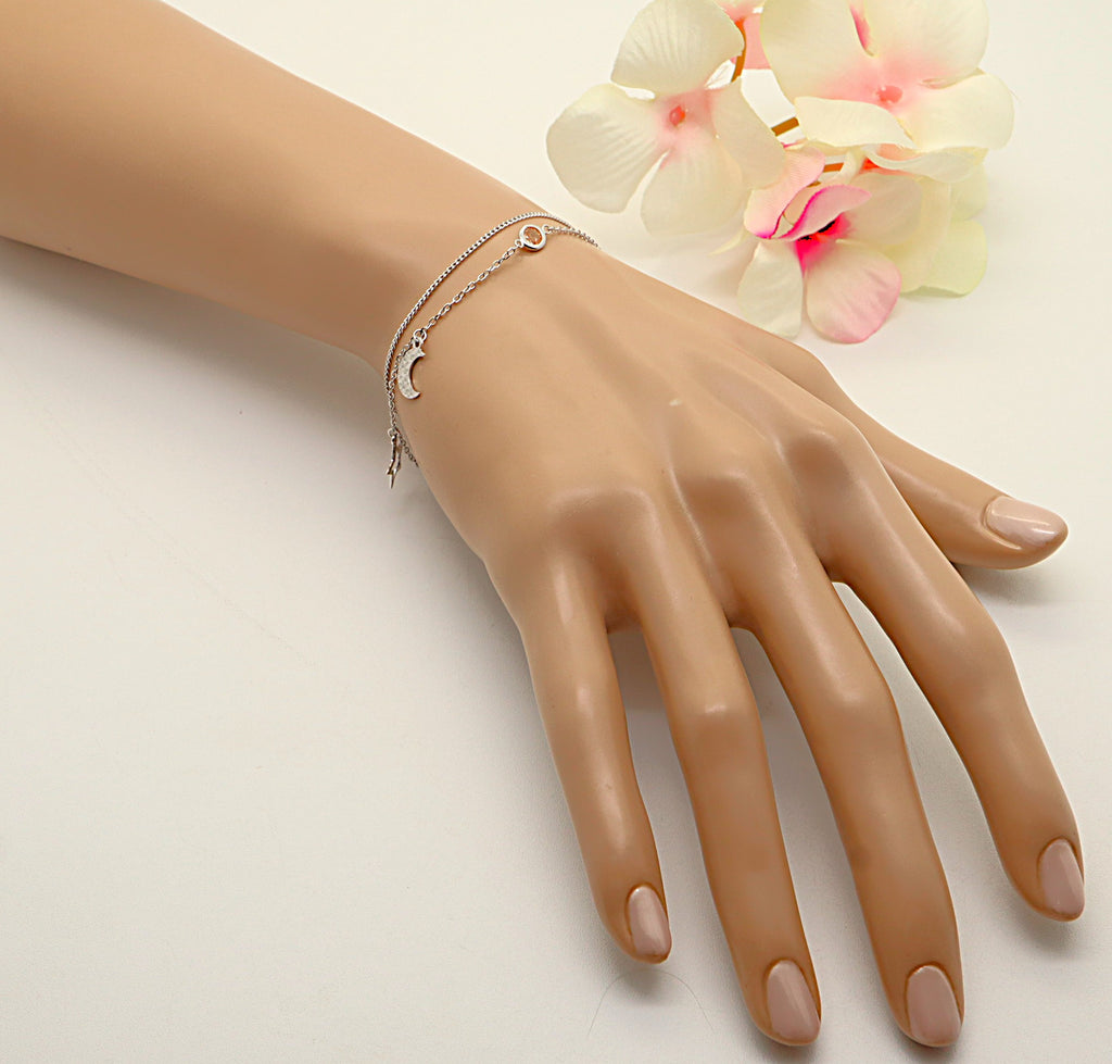 Pulsera Plata 925mls con Circonita Roja, Dos Lunas y Dos Estrellas | Magia, Brillo y Estilo Único