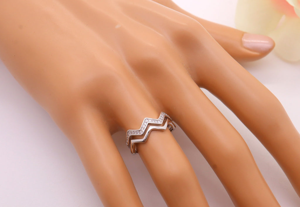 Anillo Plata 925mls Zig Zag con Circonitas blancas