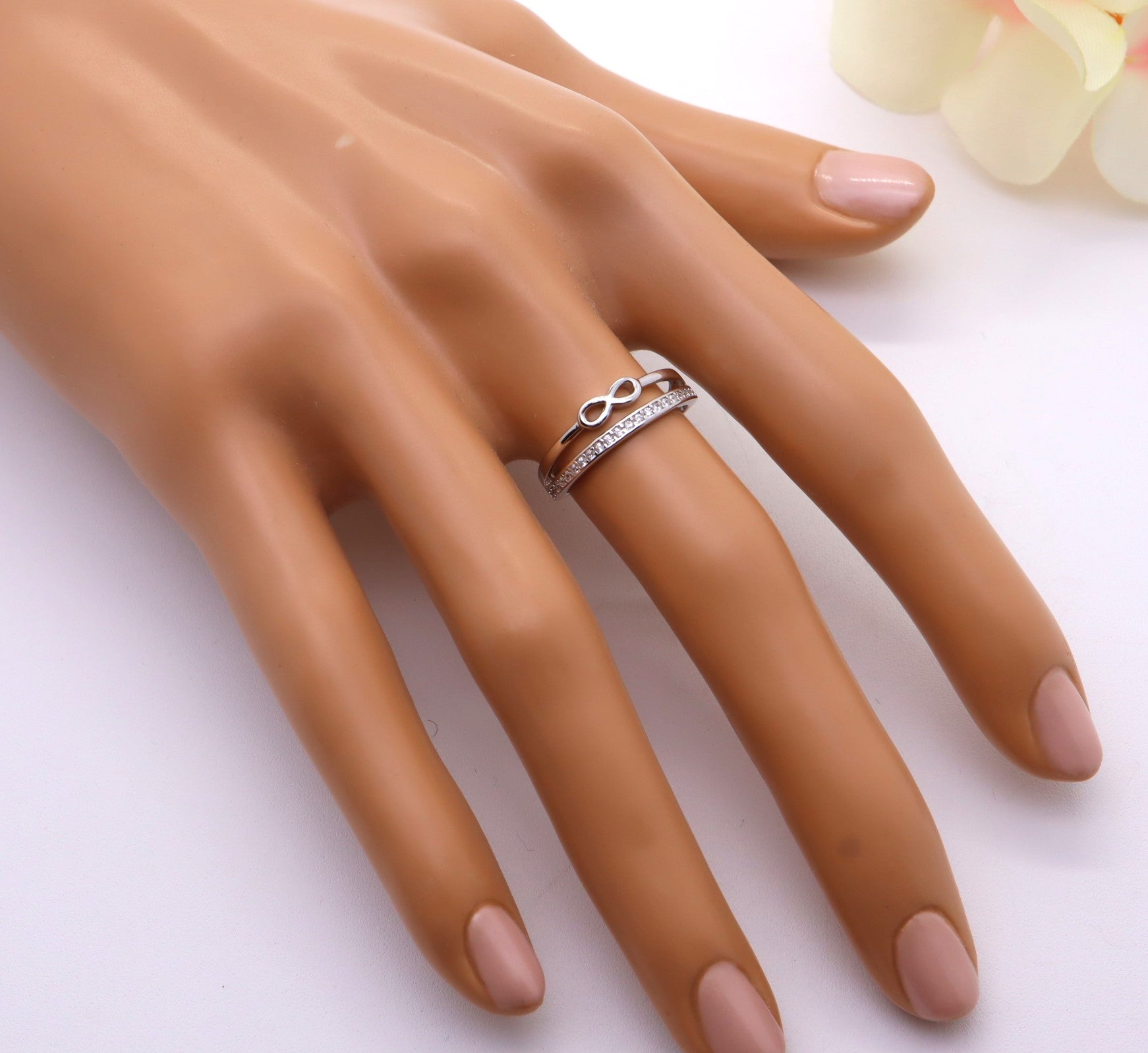 Anillo Plata 925mls Infinito con Circonitas blancas