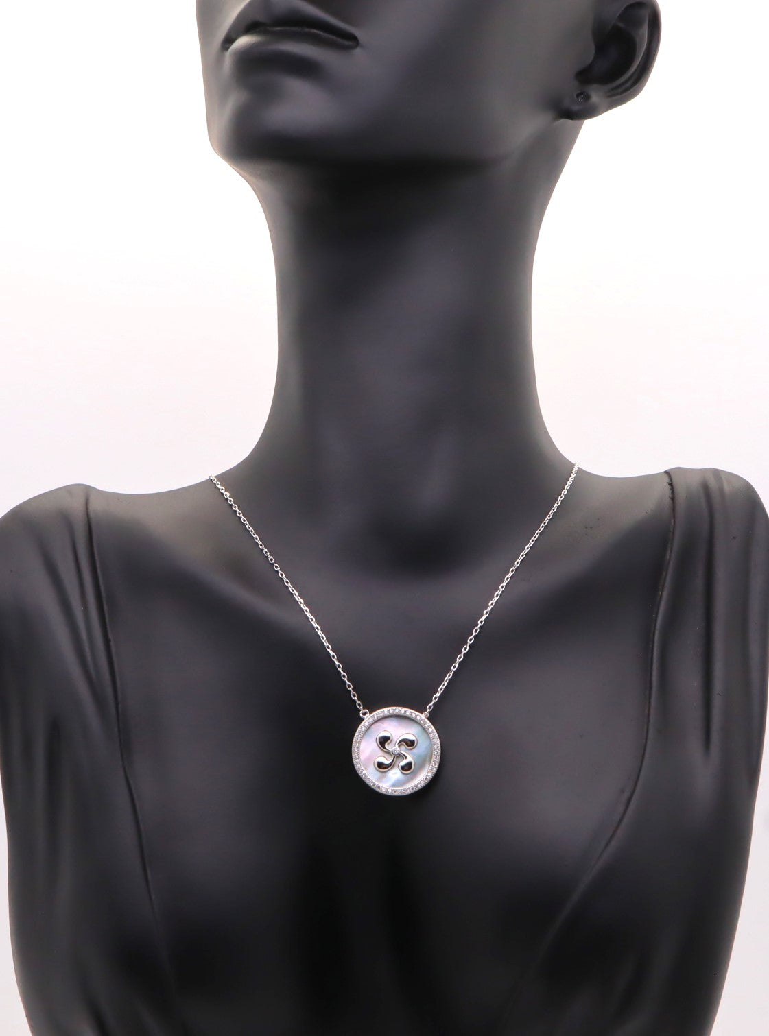 Collar Plata 925mls Lauburu Nácar Circonitas blancas