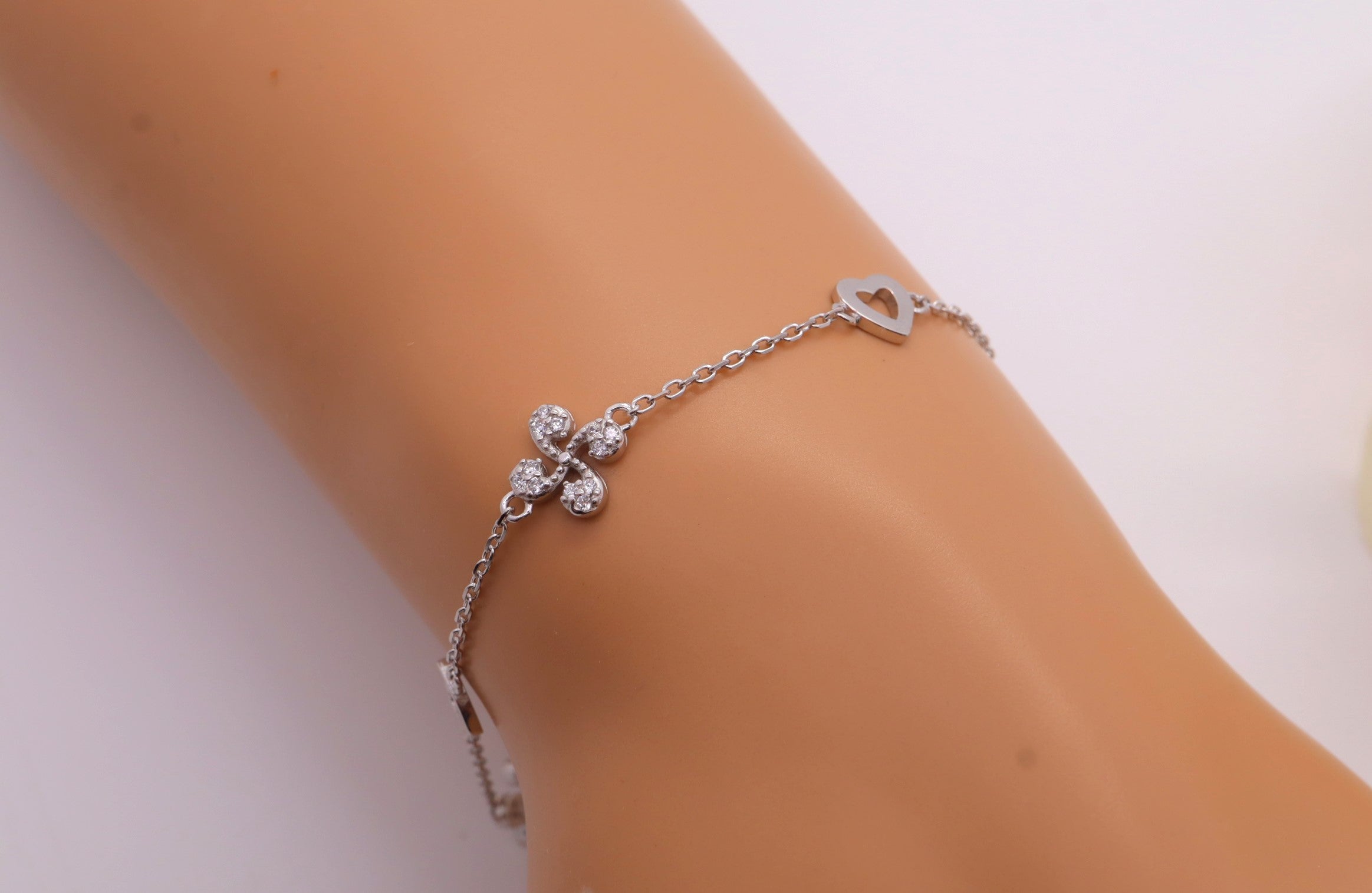 Pulsera Plata 925mls con 3 Lauburu Vasco y 2 Corazones