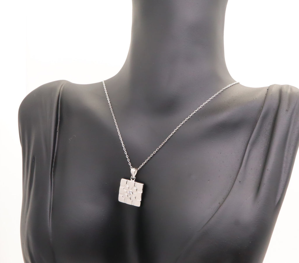 Collar Plata 925mls Baldosa Bilbao circonita blanca