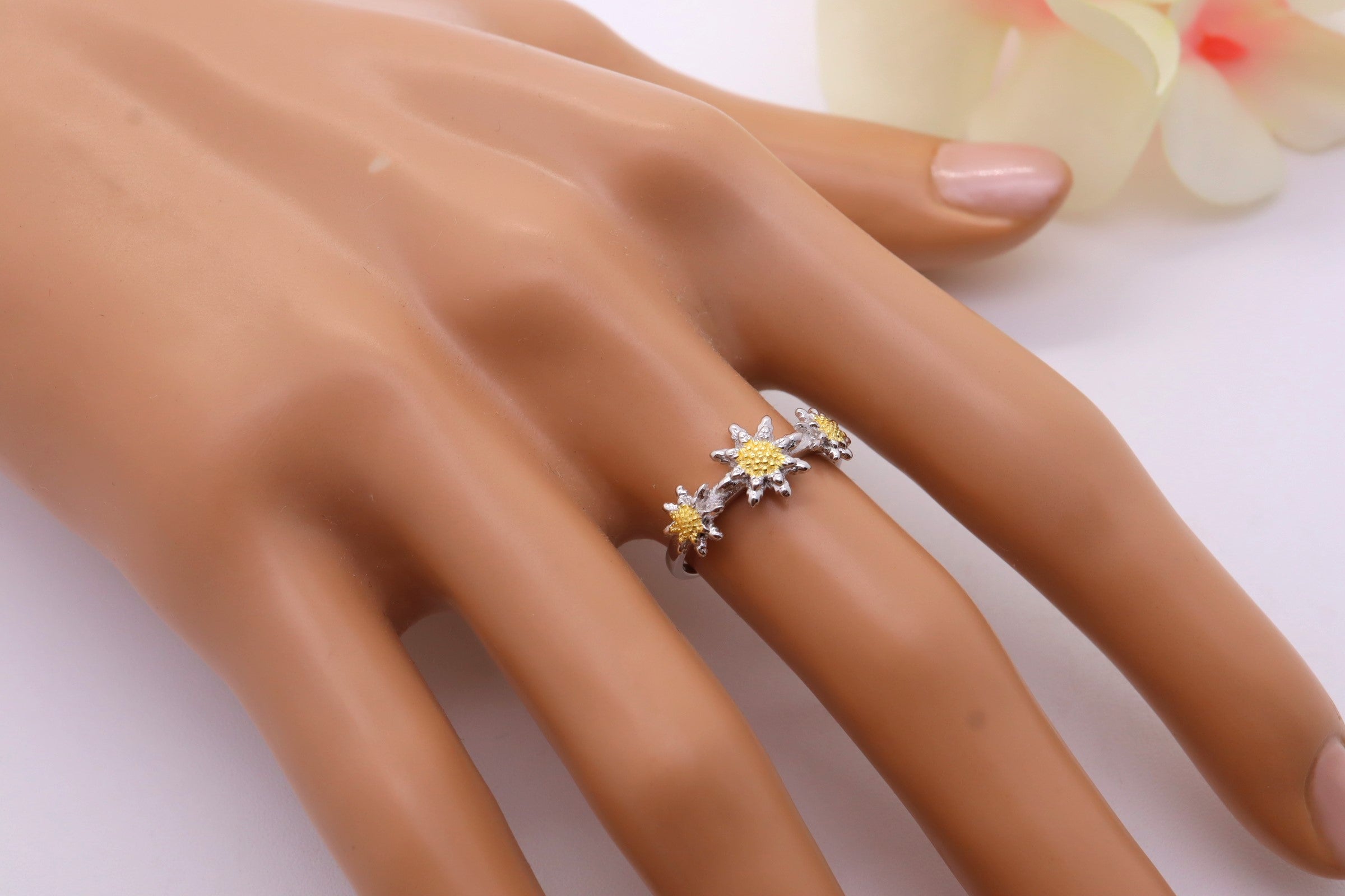 Anillo Plata 925mls con 3 Eguzkilore bicolor baño Oro 18k (6 tallas disponible)