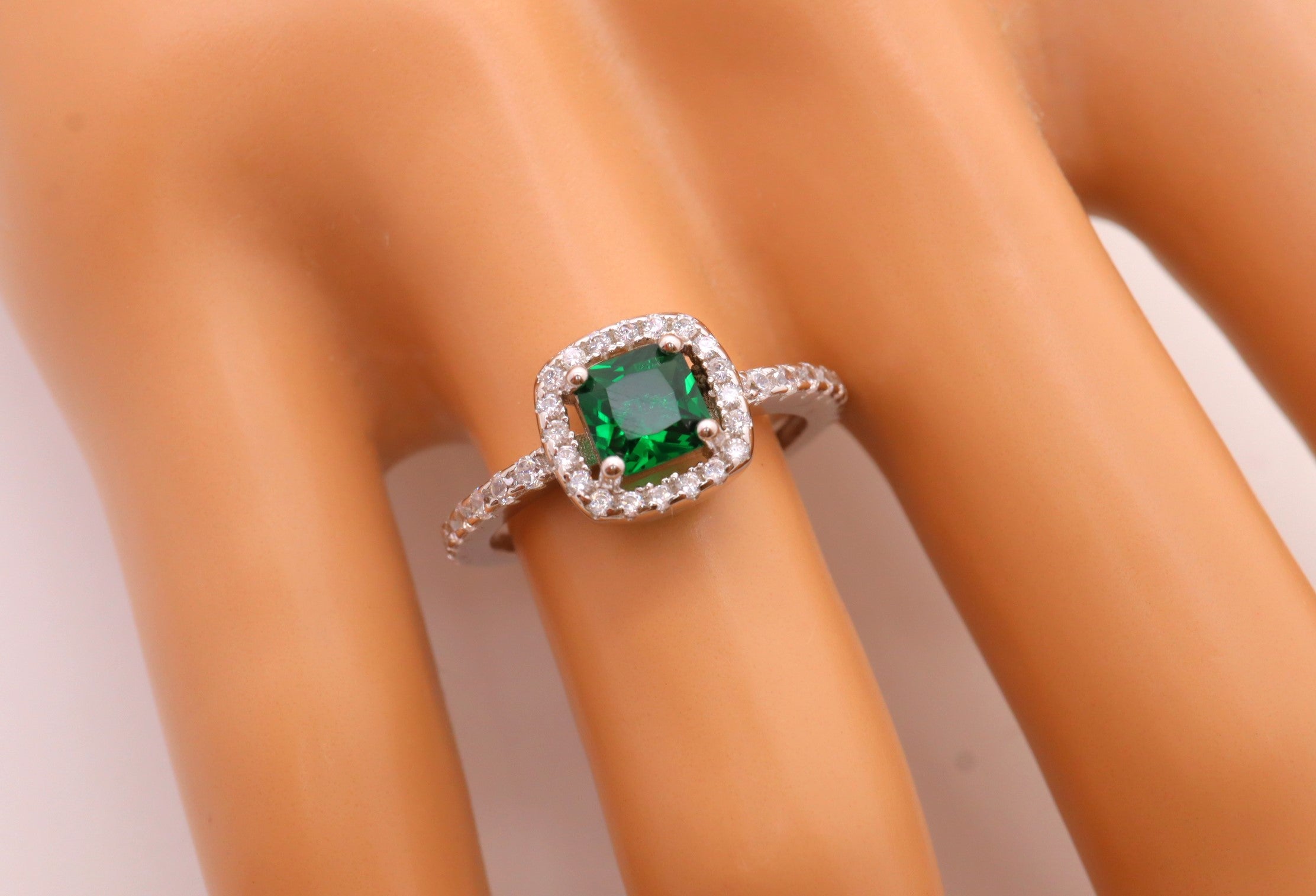 Anillo Plata 925mls Circonita Verde cuadrado