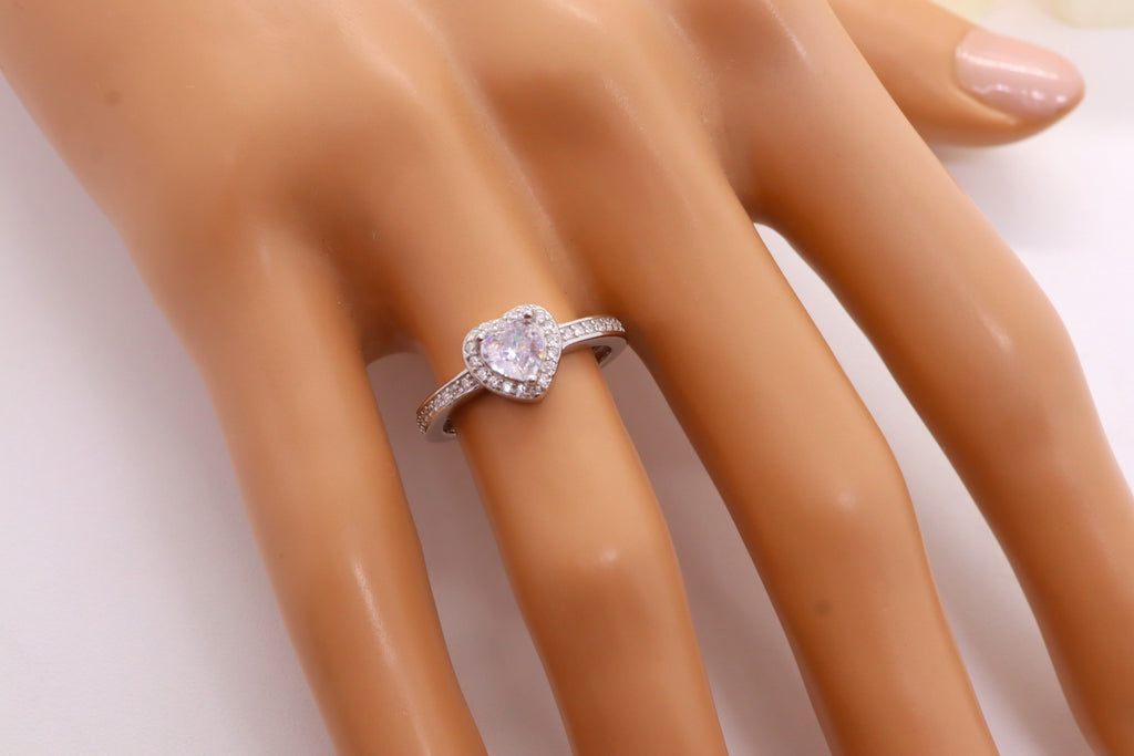 Anillo Plata 925mls Corazón con Circonitas blancas