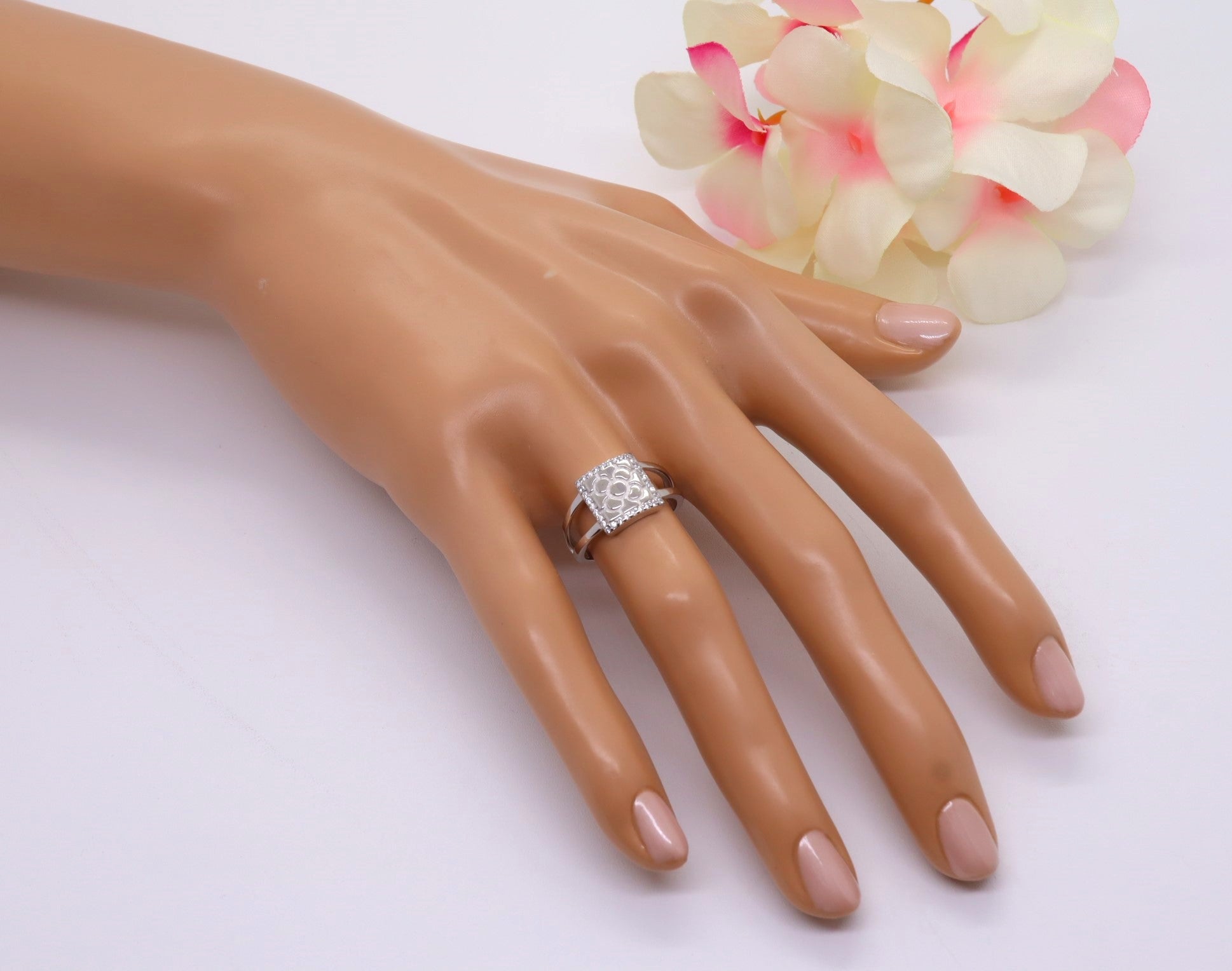 Anillo Plata 925mls Baldosa Bilbao circonitas blancas (6 tallas disponible)