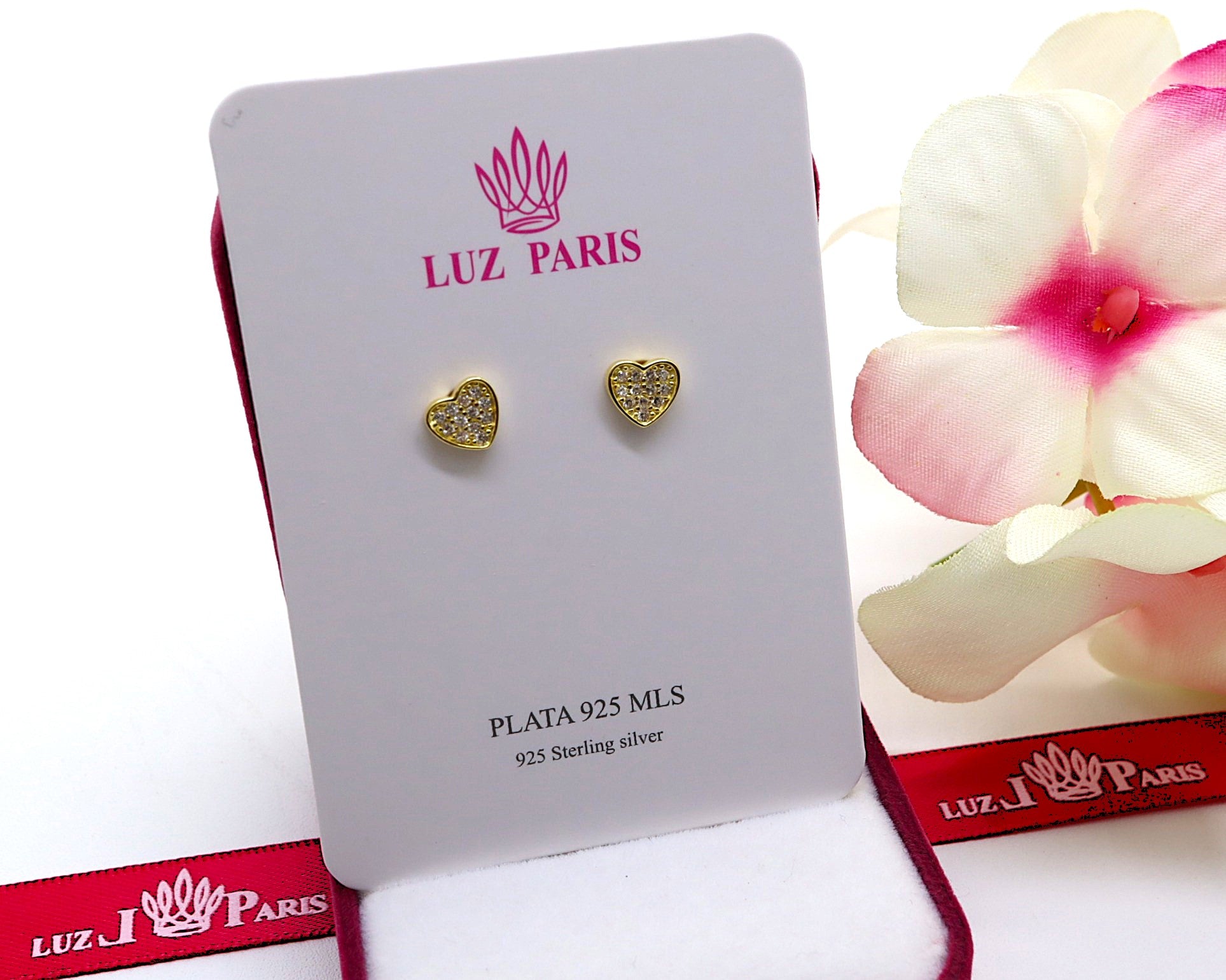 Pendientes Plata 925mls baño Oro 18 Kilates Corazón con 12 circonitas blancas