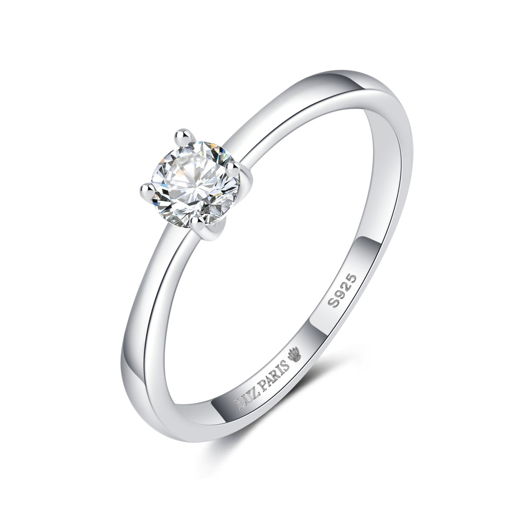 Anillo Plata 925mls Solitario blanco fino