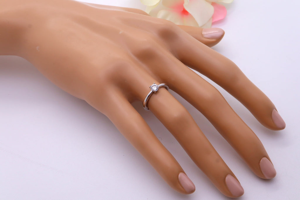 Anillo Plata 925mls Solitario blanco fino