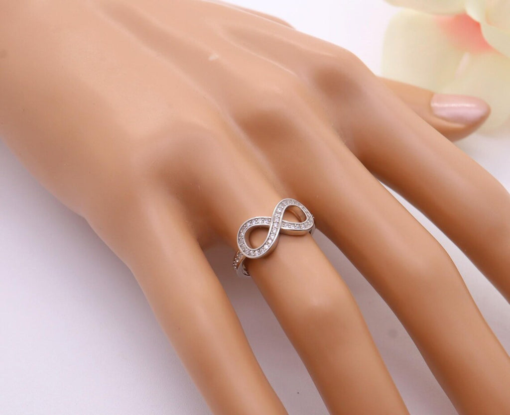 Anillo Plata 925mls Infinito con Circonitas blancas | Joyería Fina