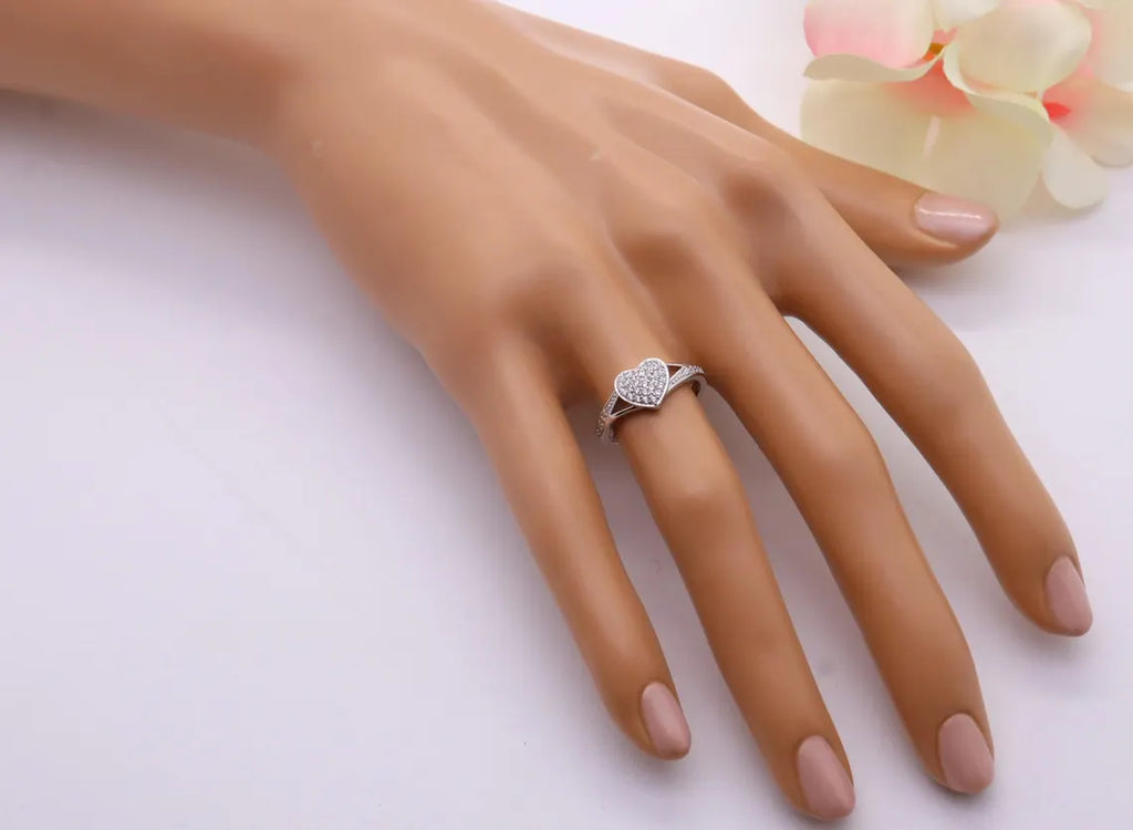 Anillo Plata 925mls Corazón con Circonitas blancas | Joyería Fina
