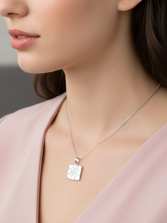 Collar Plata 925mls Baldosa Bilbao circonita blanca