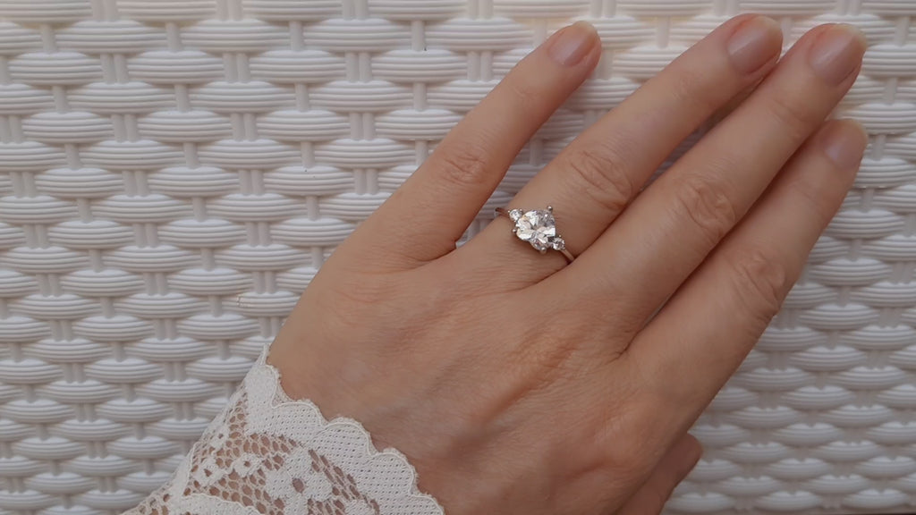Anillo Plata 925mls Corazón blanco Circonitas
